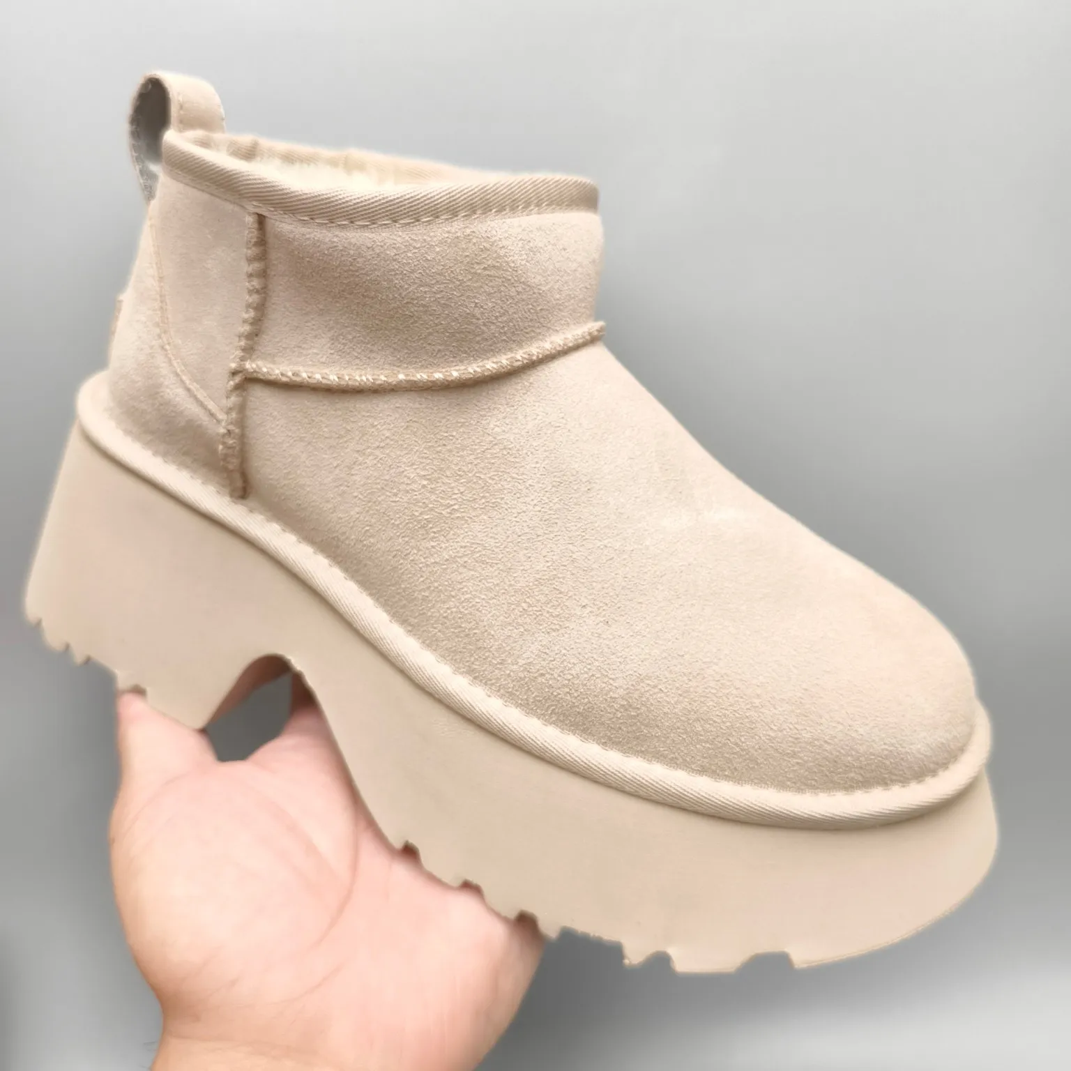 💰480 UGG sheepskin all-in-one snow boots 8311 thick-soled high-heeled fashion shoes Color: Maroon Sand Black Walnut Size: 35-40